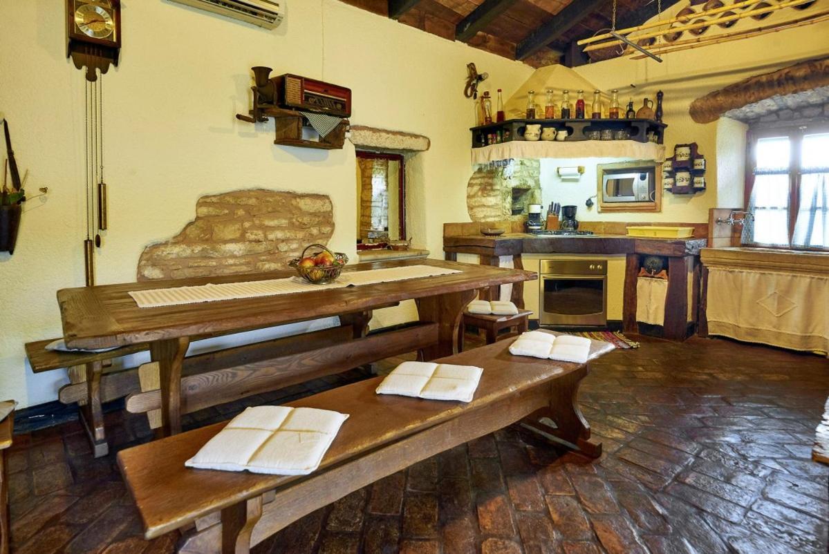 Villa Stara Hiža in Sveti Petar u Šumi  Exterior foto